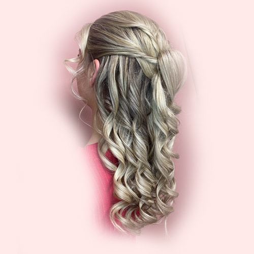 Hairstyling updo